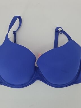 PINK Victoria's Secret Cobalt Blue Padded Underwire Bra